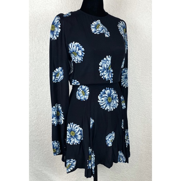 (VTG) REFORMATION • Floral Open-Back Long Sleeve Mini Dress - Picture 2 of 16